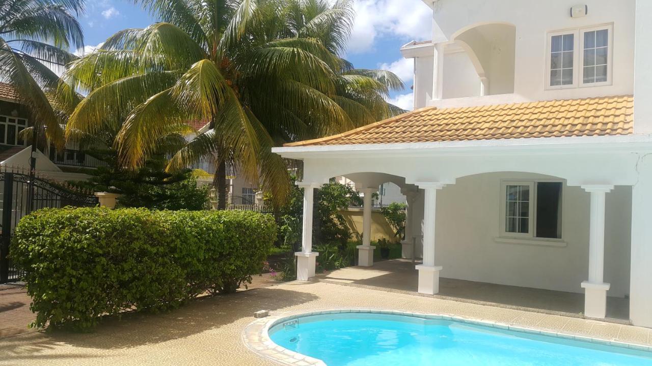 Le Reve D'or A 150m De La Villa