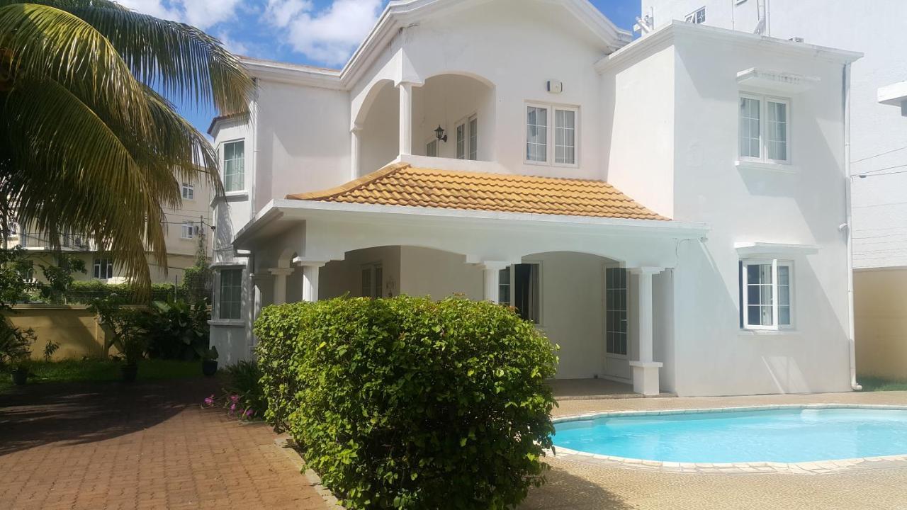 Le Reve D'or A 150m De La Villa *